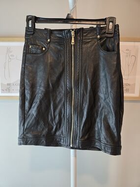Guess Gorgeous Black Faux Leather Front-Zip Mini Skirt with Gold Hardware